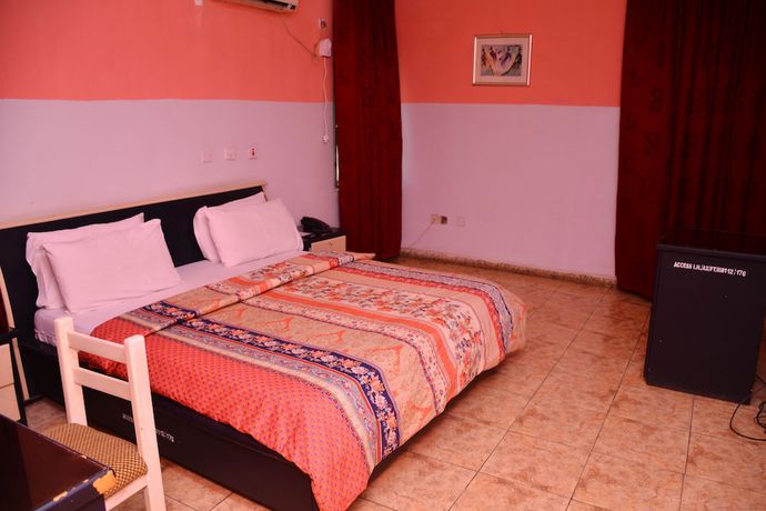 Imagen de la habitación del Hotel Access International Annex. Foto 12