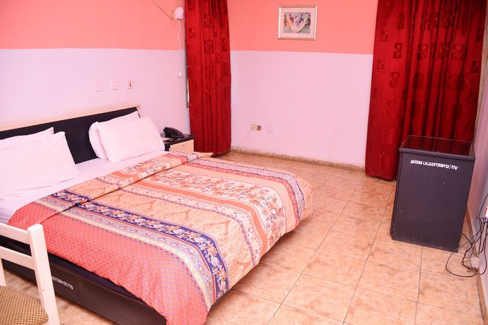 Imagen de la habitación del Hotel Access International Annex. Foto 15