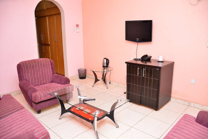 Imagen de la habitación del Hotel Access International. Foto 7