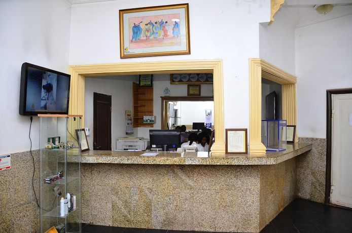 Imagen de los interiores del Hotel Access International. Foto 20