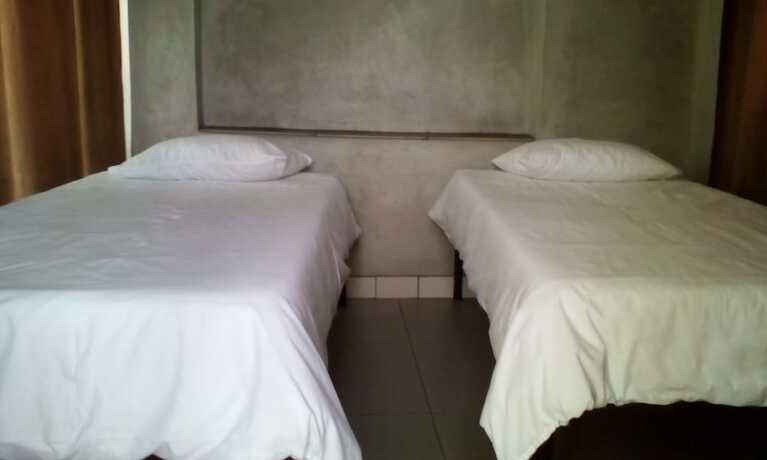 Imagen de la habitación del Hotel Accoustix Backpackers Lodge. Foto 15