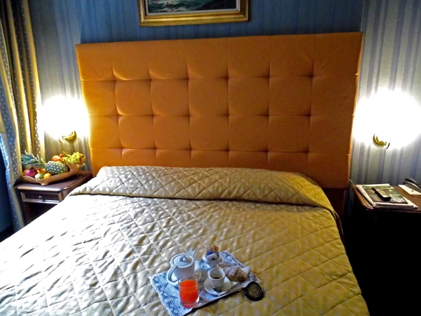 Imagen de la habitación del Hotel Accursio. Foto 4