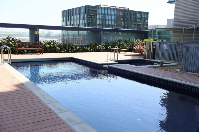Imagen de la piscina del Hotel Acd Apartments. Foto 15