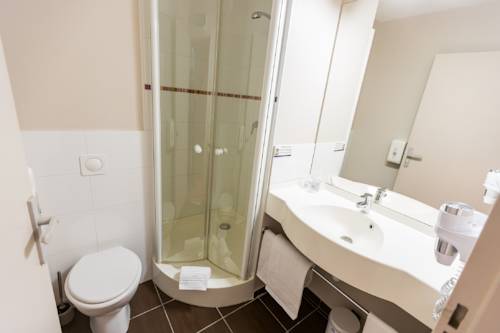 Imagen de la habitación del Hotel Ace Bourges. Foto 5