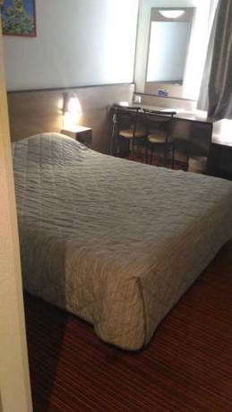 Imagen de la habitación del Hotel Ace Brive-la-gaillarde. Foto 11