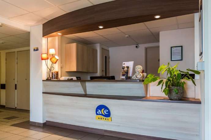 Imagen de los interiores del Hotel Ace Hôtel Bourges. Foto 19