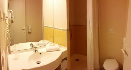 Imagen de la habitación del Hotel Ace H&ocirc;tel Clermont Ferrand La Pardieu. Foto 12