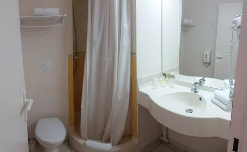Imagen de la habitación del Hotel Ace Issoire. Foto 16