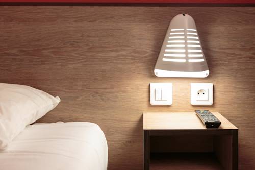 Imagen de la habitación del Hotel Ace Montluçon. Foto 7