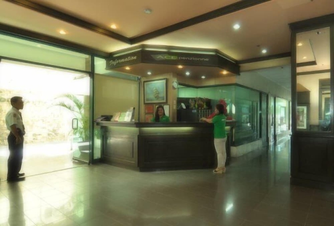 Imagen de los interiores del Hotel Ace Penzionne. Foto 18