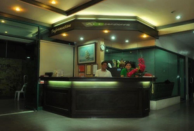 Imagen de los interiores del Hotel Ace Penzionne. Foto 19