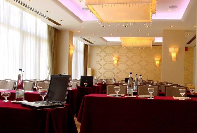 Imagen de los interiores del Hotel Ace and Swim Club Athens. Foto 9