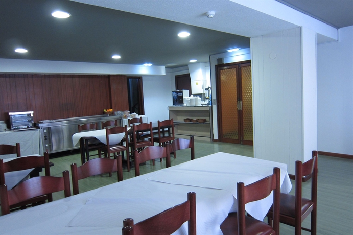 Imagen del bar/restaurante del Hotel Acebos Azabache Gijón. Foto 2