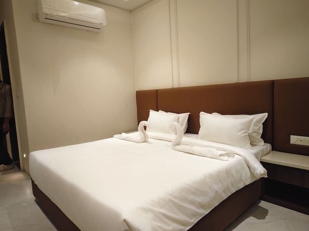 Imagen de la habitación del Hotel Aceotel Premier Srinivasa, Ujjain. Foto 10