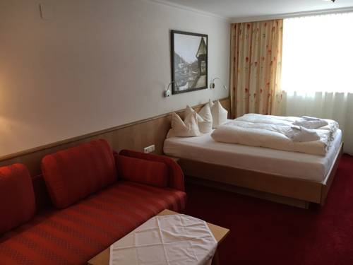 Imagen general del Hotel Acerina. Foto 1