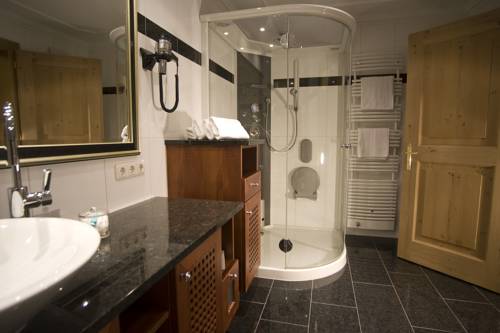 Imagen de la habitación del Hotel Acerina. Foto 15