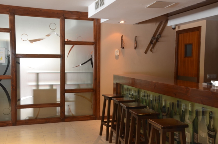 Imagen del bar/restaurante del Hotel Acevi Val D'aran. Foto 2