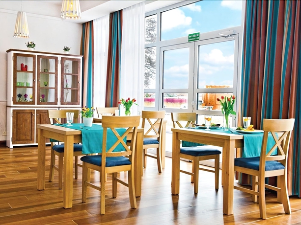Imagen del bar/restaurante del Hotel Ach Mazury. Foto 2