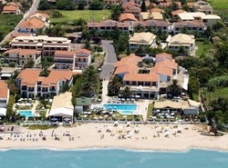 Imagen de los exteriores del Hotel Acharavi Beach. Foto 5