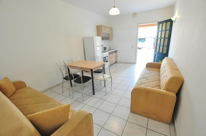 Imagen de la habitación del Hotel Acharavi Garden. Foto 19