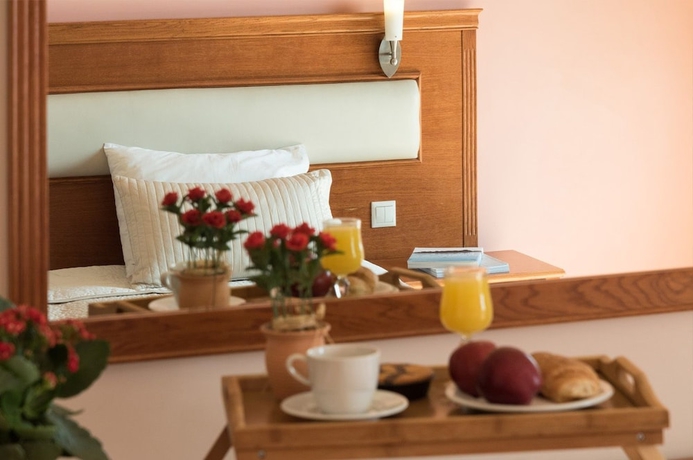 Imagen de la habitación del Hotel Acharnis Kavallari Suites. Foto 11