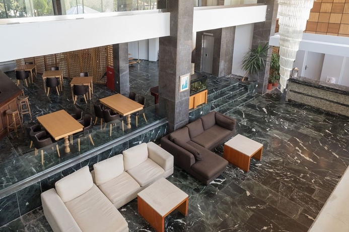 Imagen de los interiores del Hotel Acharnis Kavallari Suites. Foto 19