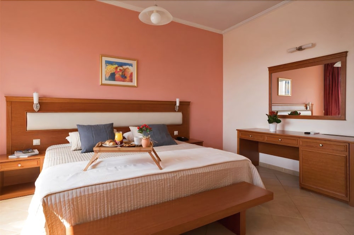 Imagen de la habitación del Hotel Acharnis Kavallari Suites. Foto 13