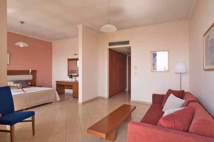 Imagen de la habitación del Hotel Acharnis Kavallari Suites. Foto 16