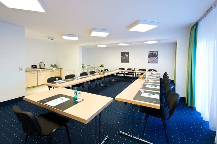 Imagen de los interiores del Hotel Achat Darmstadt Griesheim. Foto 9