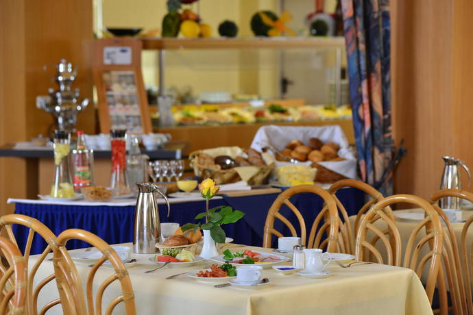 Imagen del bar/restaurante del Hotel Achat Lüneburger Heide (ehemals Michel ). Foto 4