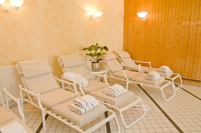 Imagen de la piscina del Hotel Achat Reilingen Walldorf. Foto 16