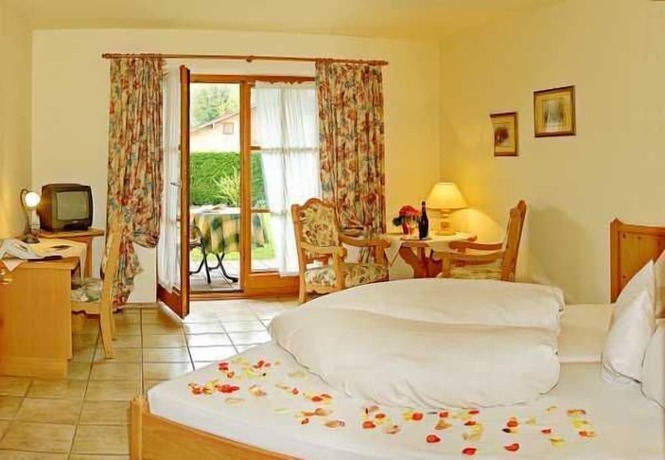Imagen de la habitación del Hotel Achentaler Vitalhotel. Foto 15