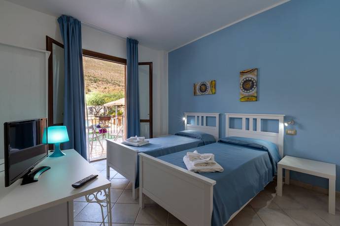 Imagen de la habitación del Hotel Achibea. Foto 11