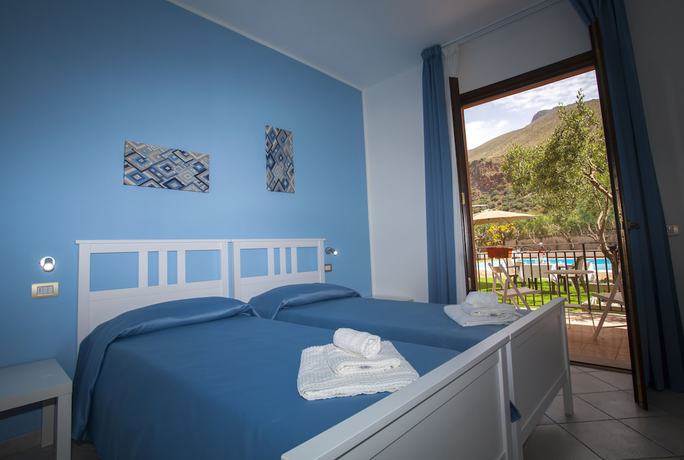 Imagen de la habitación del Hotel Achibea. Foto 12