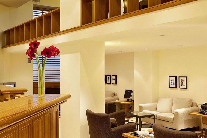 Imagen de los interiores del Hotel Achilleas, Atenas. Foto 13