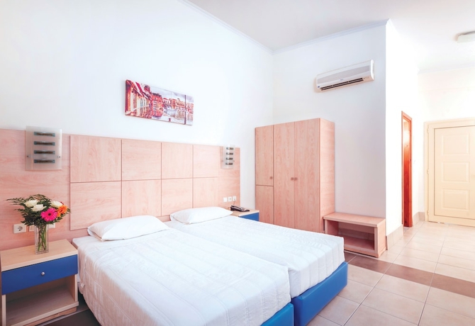 Imagen de la habitación del Hotel Achilleas Beach. Foto 3