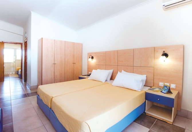Imagen de la habitación del Hotel Achilleas Beach. Foto 5