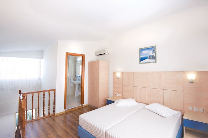 Imagen de la habitación del Hotel Achilleas Beach. Foto 11