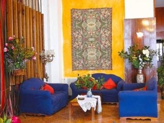 Imagen de los interiores del Hotel Achilles. Foto 3