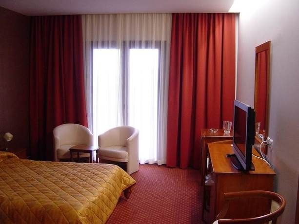 Imagen de la habitación del Hotel Achillio. Foto 4