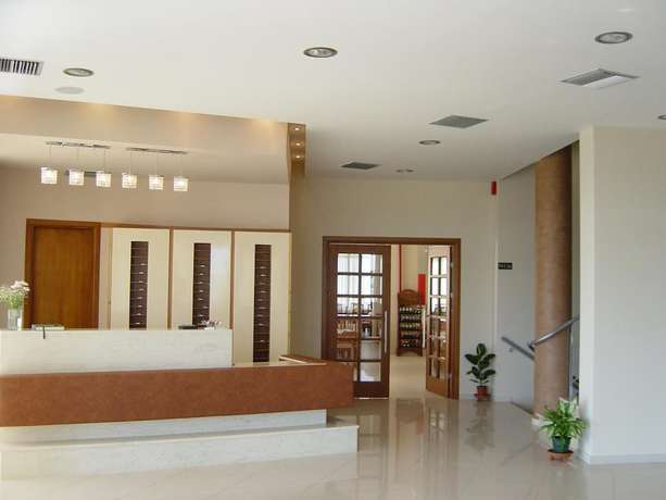 Imagen de los interiores del Hotel Achillio. Foto 20