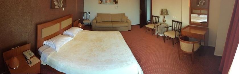 Imagen de la habitación del Hotel Achillio. Foto 19