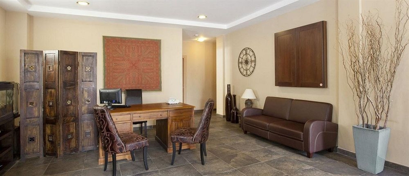 Imagen de los interiores del Hotel Achillion Hotel. Foto 6