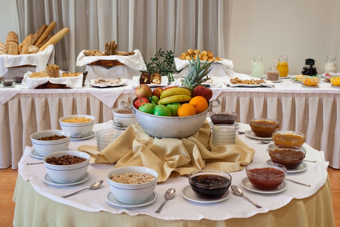 Imagen del bar/restaurante del Hotel Achillion Palace. Foto 5