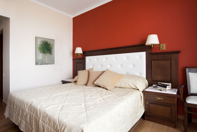 Imagen de la habitación del Hotel Achillion Palace. Foto 11