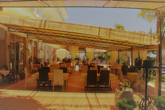 Imagen general del Hotel Achillion, Paralia. Foto 3