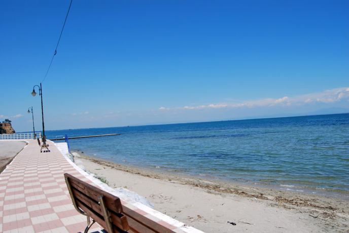 Imagen de los exteriores del Hotel Achillion, Paralia. Foto 17