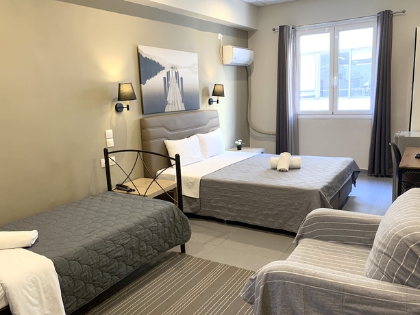 Imagen de la habitación del Hotel Achillion, Pireo. Foto 6