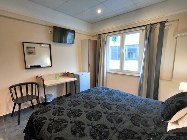 Imagen de la habitación del Hotel Achillion, Pireo. Foto 17