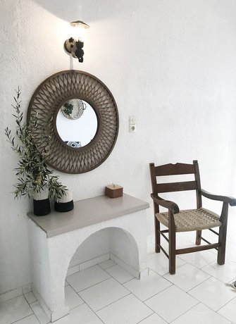 Imagen de la habitación del Hotel Achlia. Foto 2